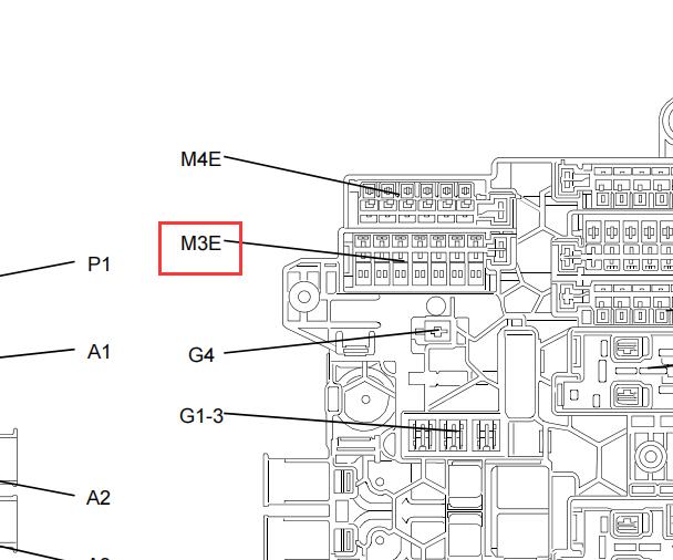 2020年奔驰A180油泵保险丝资料